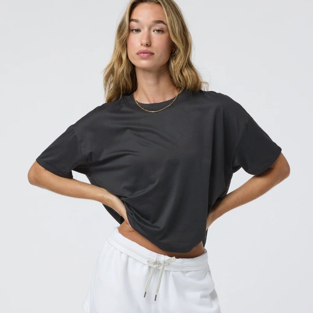 Energy Tee - Women's performance top - Vuori